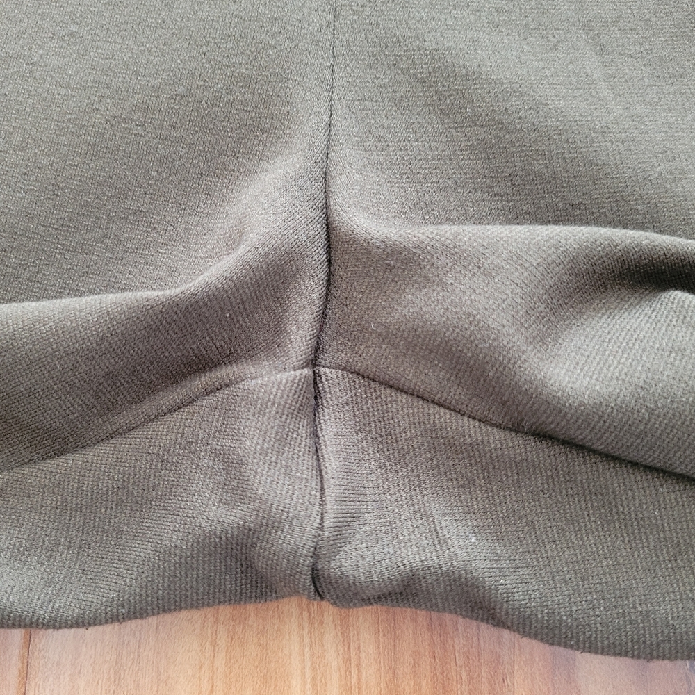 Talbots Pants Pull On Olive Geen Stretch Logo Snap Ankle Dark Academia Size LP - Picture 5 of 17